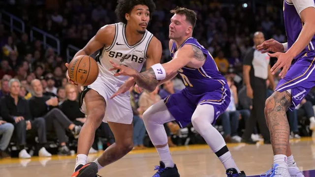 Keldon Johnson leads Spurs to a crucial win over Lakers