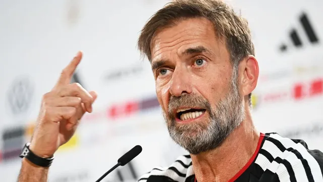 Jürgen Klopp defends German footballer Florian Wirtz against ongoing criticism