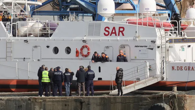 Italy denies asylum requests of 43 migrants in controversial relocation move