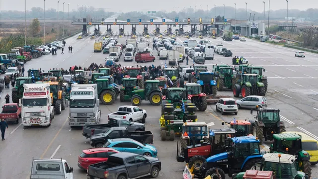 Greek farmers protest as EU subsidy payments are delayed
