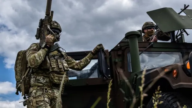 Ukrainian forces capture Russian soldiers in successful northern raid