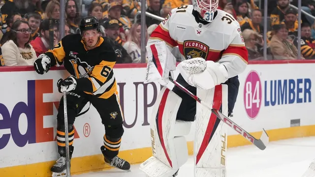 Cooper Black becomes tallest goaltender in NHL history during debut