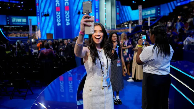 Tim Walz and Bill Clinton Headline Day 3 of DNC