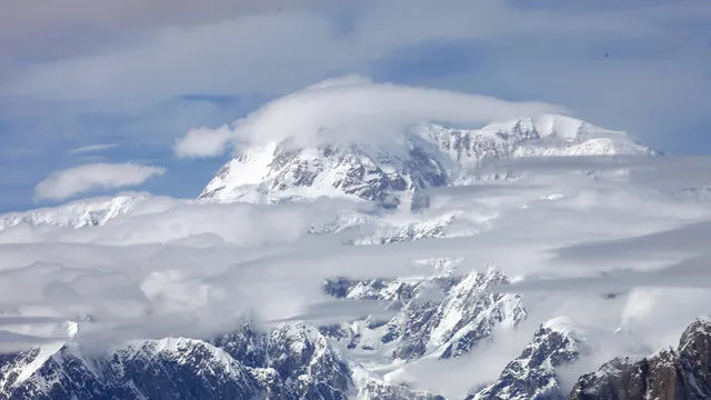 Tragic fall claims lives of three climbers on Mount McKinley