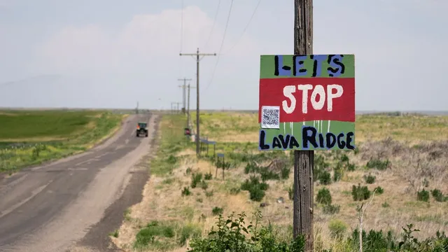 Federal government ignores local opposition to approve Idaho wind farm