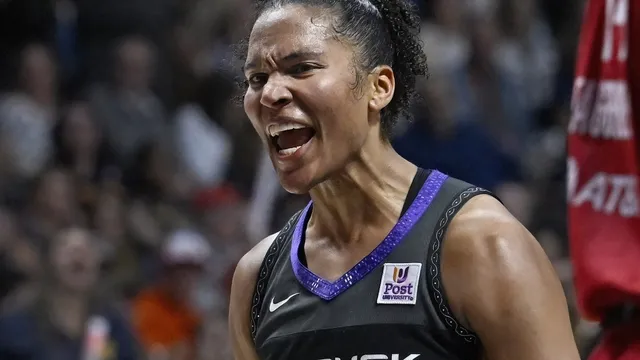 Connecticut Sun defeats Indiana Fever in playoff elimination