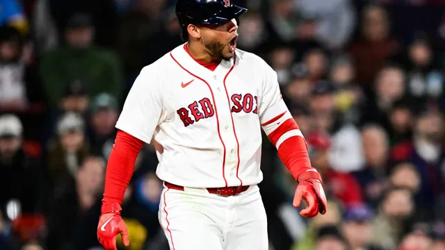 Willson Contreras vows retaliation against Brewers after being hit