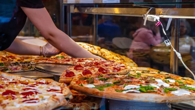 Minnesota pizza chain Gina Maria’s files for bankruptcy after 50 years