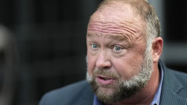 Alex Jones states Trump will be impeached if Democrats gain House control