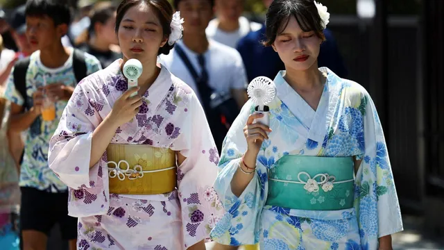 Japan faces health crisis as over 10,000 hospitalized for heatstroke