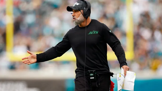 Jets celebrate victory despite Jeff Ulbrich's time-management blunder