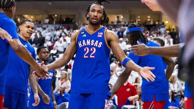 Kansas wins historic match against Arizona without star Darryn Peterson