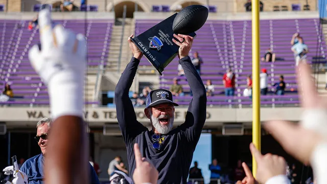Blake Horvath shatters records with 95-yard touchdown run in Armed Forces Bowl