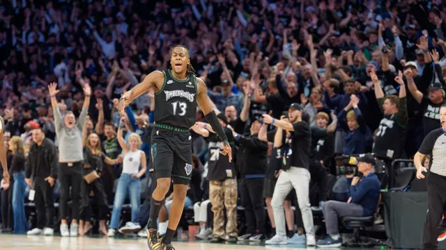 Ayo Dosunmu scores 43 points as Timberwolves defeat Nuggets