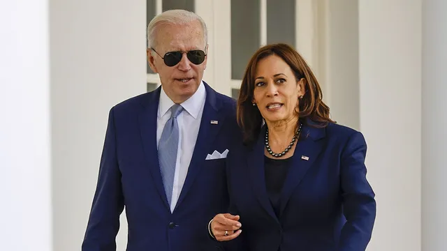 Barack Obama doubts Kamala Harris's chances for Democratic nomination