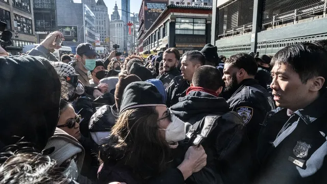 Protests erupt in New York City against ICE actions