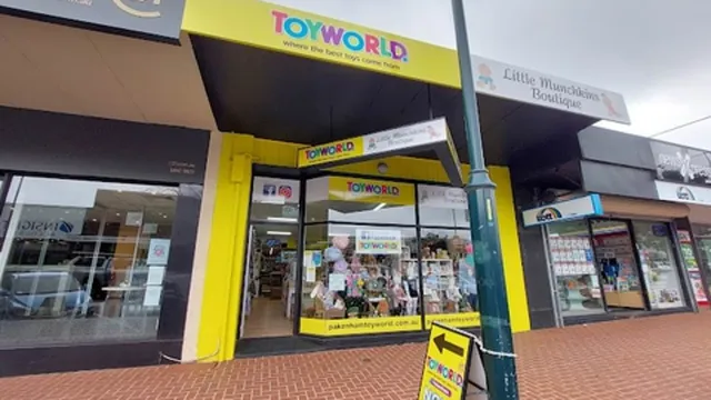 Mystery shoppers bring tears of joy to families at Pakenham Toyworld