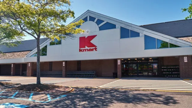 Kmart's last full-size store in the U.S. closes