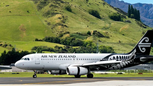 Singapore Airlines suspends flights amid Middle East unrest