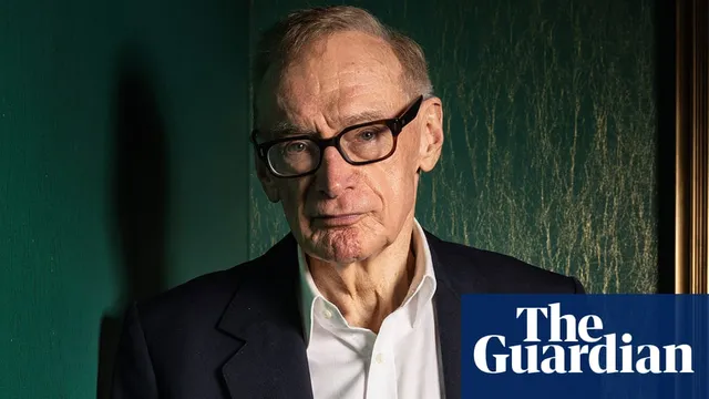Bob Carr challenges romantic views of Australia's historic buildings