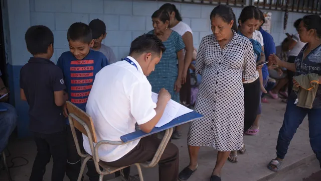 Guatemala Grants Temporary Residency to Fleeing Mexicans Amid Drug Violence