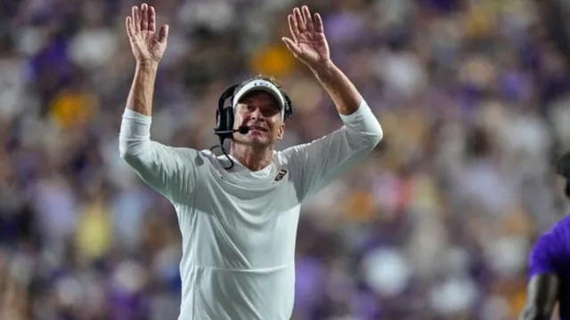 Lane Kiffin leads LSU to a dominant 51-10 victory over Clemson