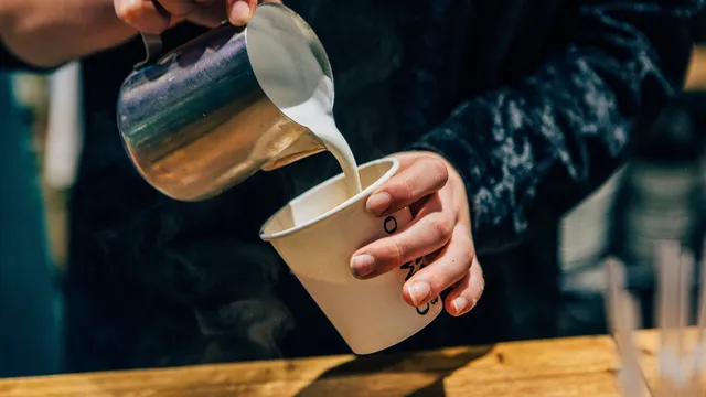 Americans prioritize takeaway coffee over social experiences