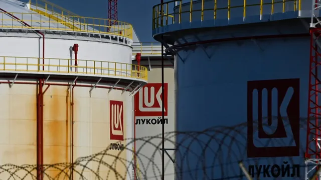 Hungary Faces Fuel Crisis Due to Ukraine's Oil Ban