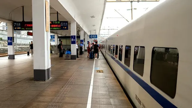 Hong Kong expands high-speed rail network to boost travel to mainland China