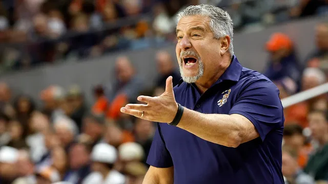 Bruce Pearl and Bernie Moreno urge Nobel Prize for Trump after ceasefire