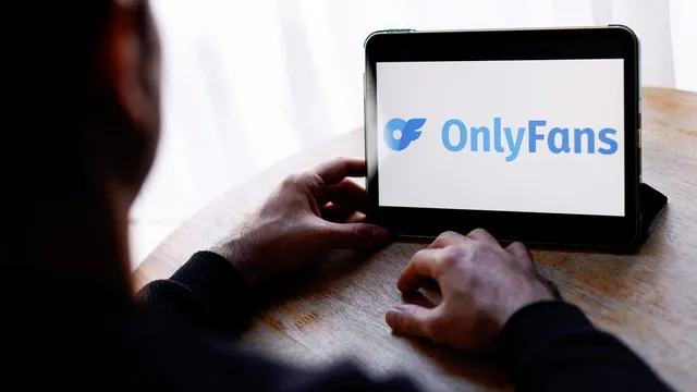 Users claim OnlyFans deceived them by using impersonators