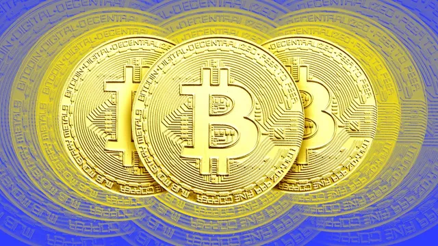 Bitcoin declines as global tensions rise and oil prices surge