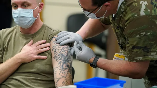 Army reenlists discharged soldiers for refusing vaccine mandate