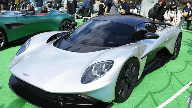Aston Martin limits U.S. imports due to tariffs from Trump