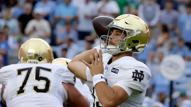 CJ Carr leads Notre Dame to 37-26 win over North Carolina for 15th straight victory