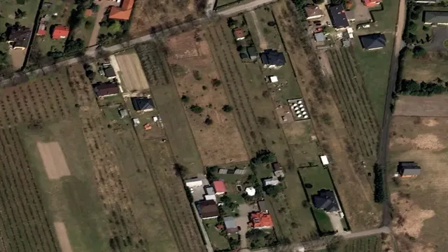 Poland detains two Turkish citizens in Germany over arson at Starlink station, blames Russia