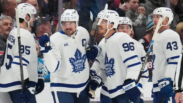 Auston Matthews scores in 700th NHL game as Maple Leafs defeat Blue Jackets 6-2