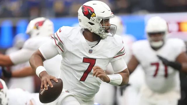 Cardinals struggle with quarterback position amid uncertainty