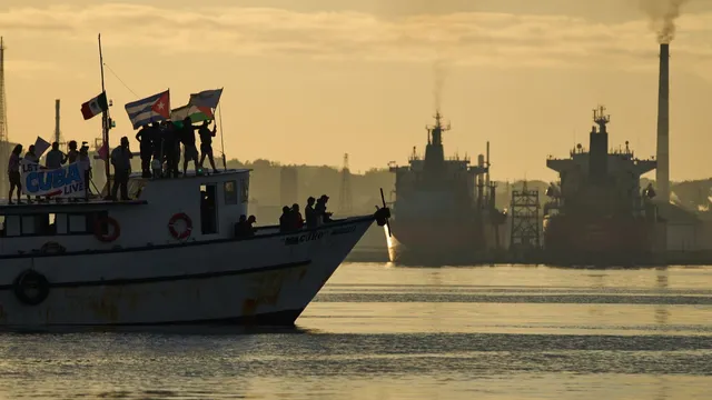 Humanitarian aid convoy arrives in Cuba during energy crisis