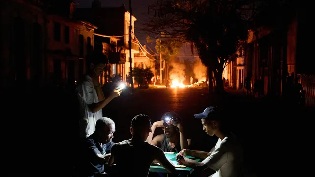 CIA Director delivers Trump's message to Cuba amid crisis