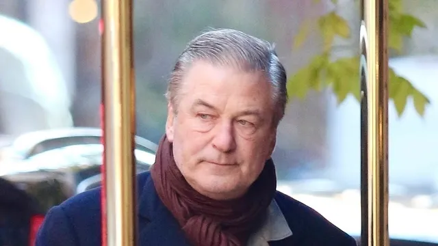 Alec Baldwin reunites with daughter Ireland after years of family strain