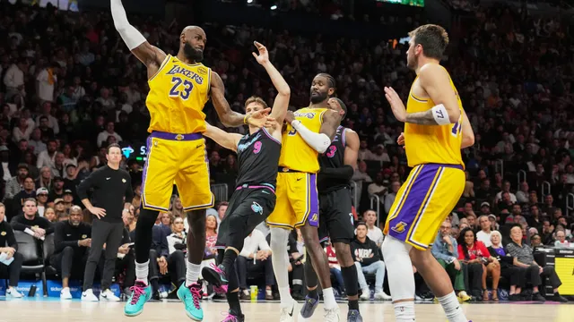 LeBron James ties Robert Parish in all-time games played record