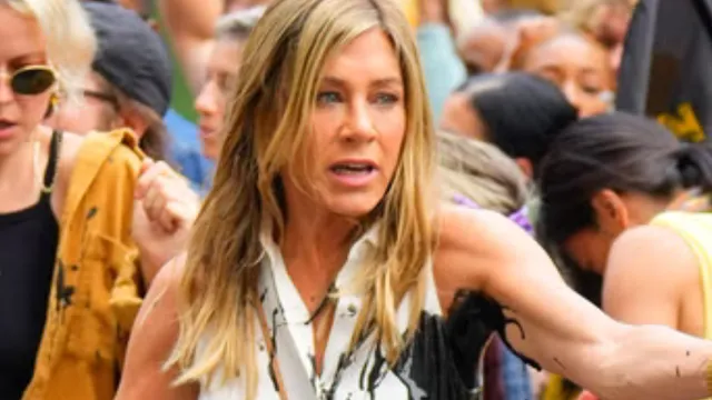 Jennifer Aniston Soaked in Oil During Filming of The Morning Show