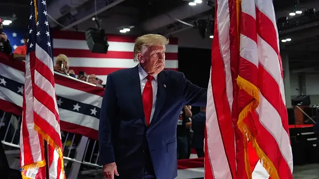 Jimmy Kimmel Mocks President Trump on TV Over Nobel Peace Prize Expectations