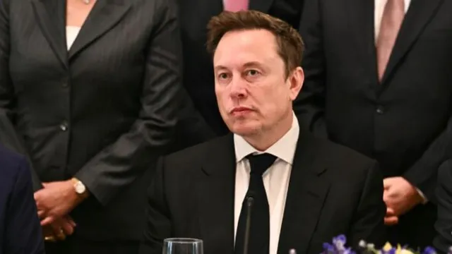 Elon Musk threatens Democrats planning to investigate him if they win US Congress