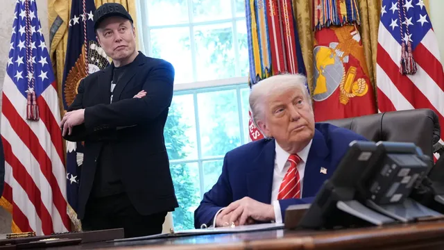 Trump invests in SpaceX after record IPO