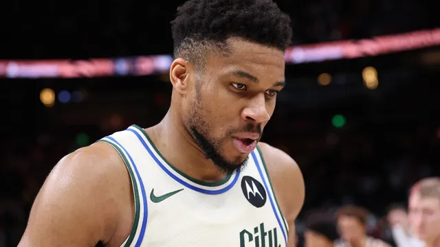 Giannis Antetokounmpo trade discussions heat up amid Bucks' playoff exit