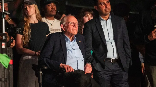 Bernie Sanders criticizes Trump and billionaires at Coachella