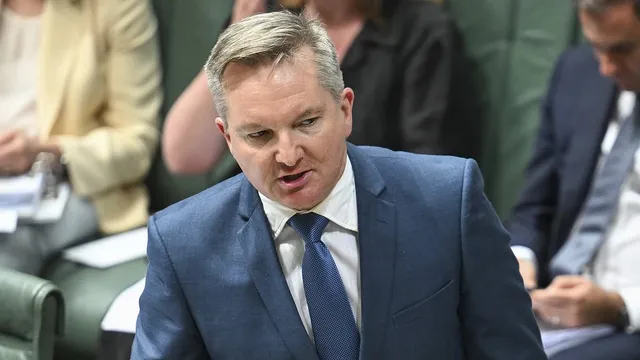 Chris Bowen blames coal for blackouts amid renewable energy push