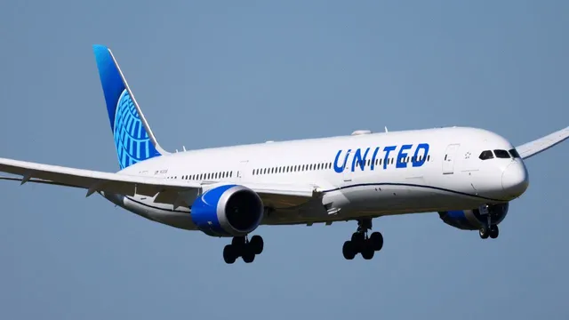 United Airlines expands premium travel amid rising fuel costs